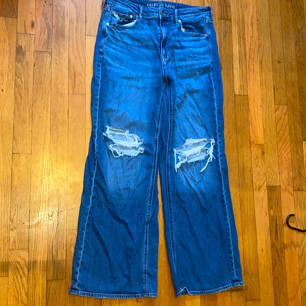 American Eagle super high rise baggy side leg size 12 like new